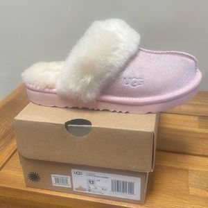 UGG Cozy ll Metallic girls slippers